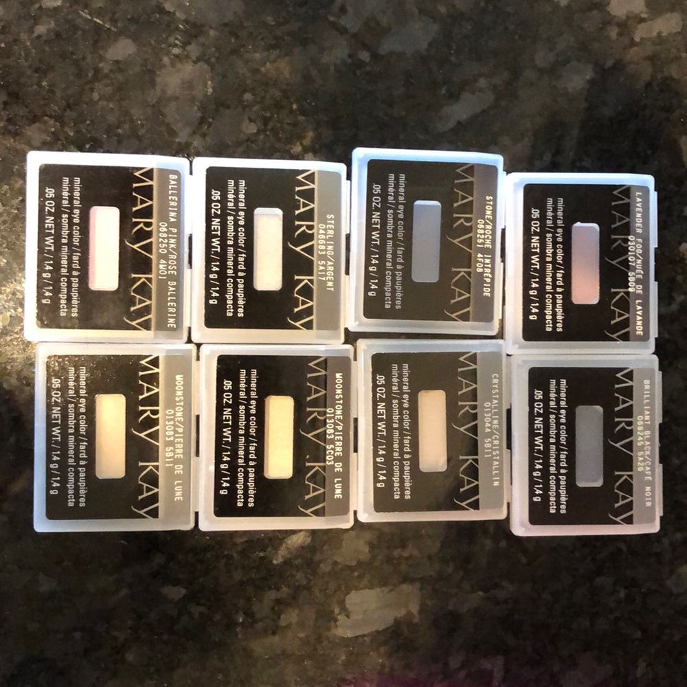 Mary Kay eye shadow